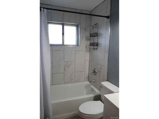 420 Rosewood Dr, Fountain, CO 80817