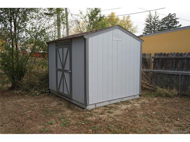 420 Rosewood Dr, Fountain, CO 80817