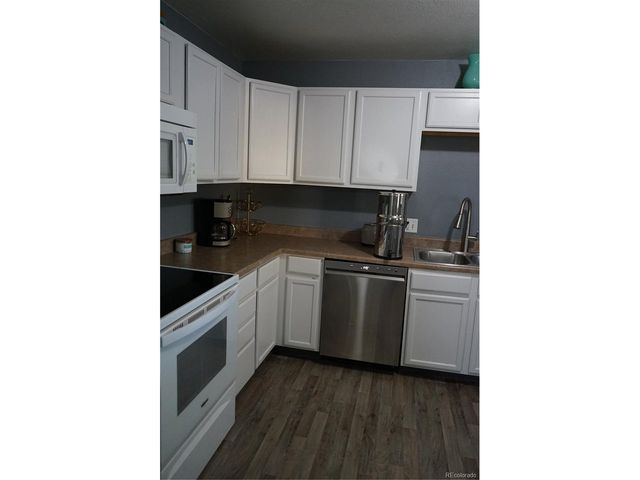 420 Rosewood Dr, Fountain, CO 80817