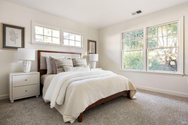 930 Martin Cir, Petaluma, CA 94952