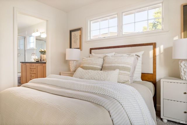 930 Martin Cir, Petaluma, CA 94952