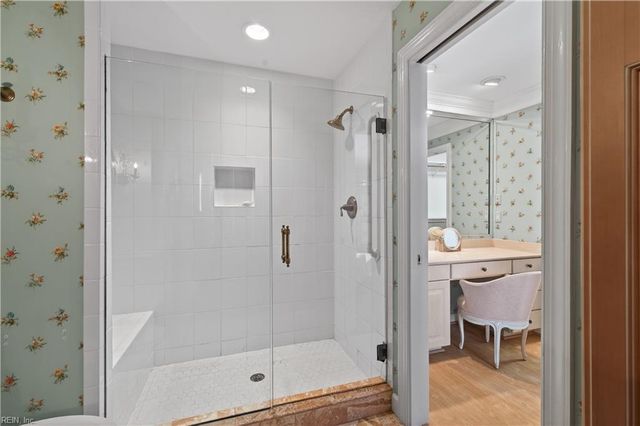 475 Water St Apt 806, Portsmouth, VA 23704