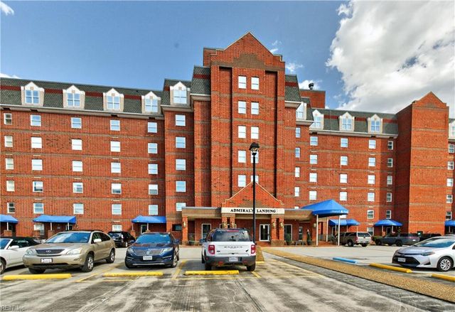 475 Water St Apt 806, Portsmouth, VA 23704