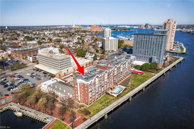 475 Water St Apt 806, Portsmouth, VA 23704