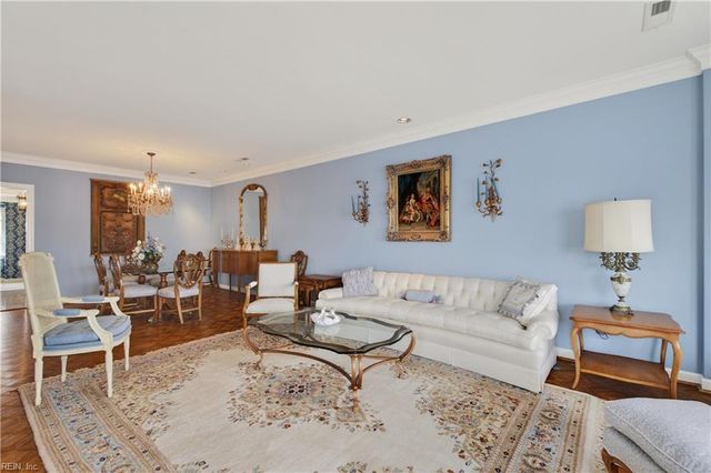 475 Water St Apt 806, Portsmouth, VA 23704