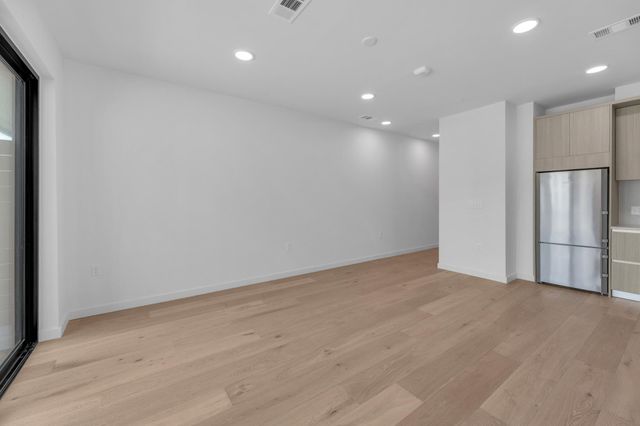 2209 S 1st ST 231, Austin, TX 78704