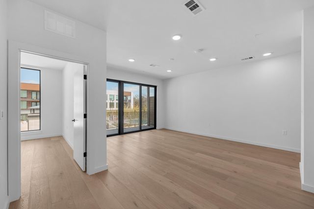 2209 S 1st ST 231, Austin, TX 78704