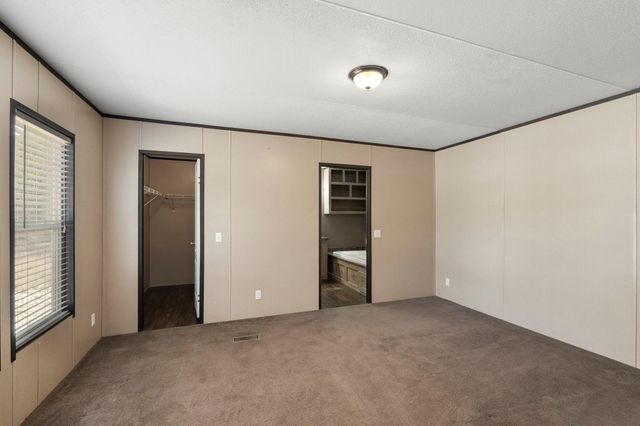 948 Lazy Diamond, Canyon Lake, TX 78133