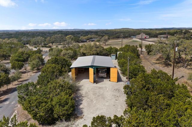 948 Lazy Diamond, Canyon Lake, TX 78133