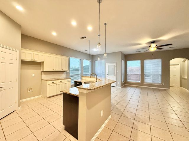 2916 Red Wolf Drive, Fort Worth, TX 76244