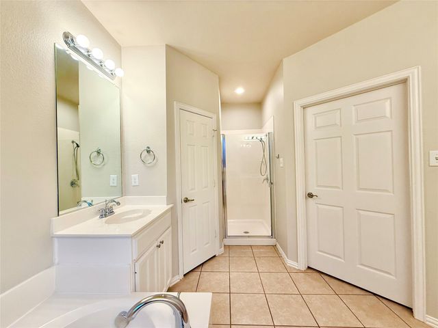 2916 Red Wolf Drive, Fort Worth, TX 76244