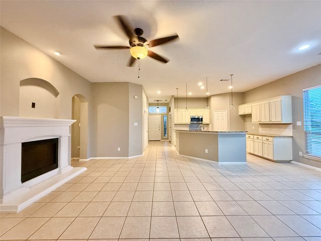 2916 Red Wolf Drive, Fort Worth, TX 76244