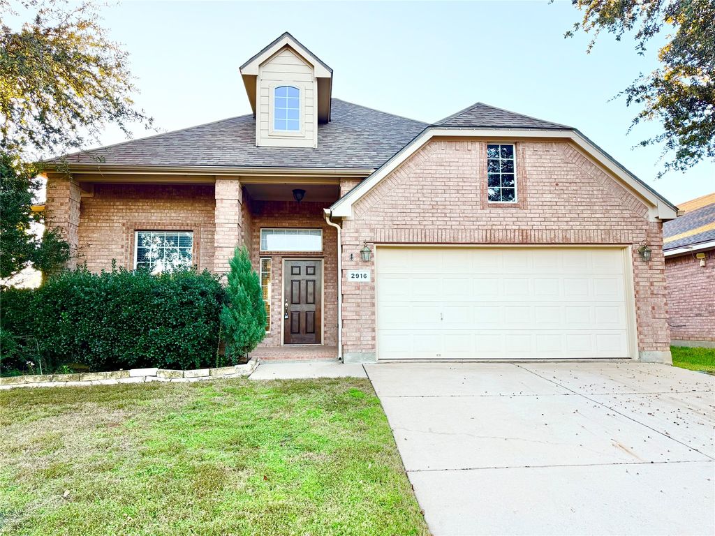 2916 Red Wolf Drive, Fort Worth, TX 76244