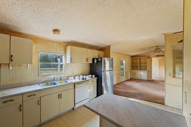 520 County Road 3372, Cleveland, TX 77327