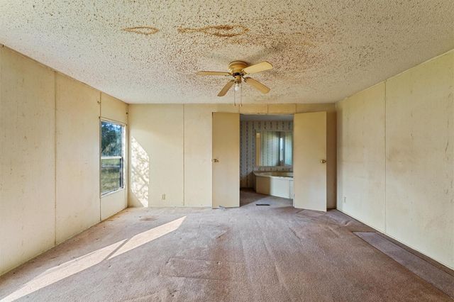 520 County Road 3372, Cleveland, TX 77327