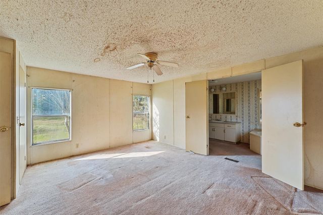 520 County Road 3372, Cleveland, TX 77327