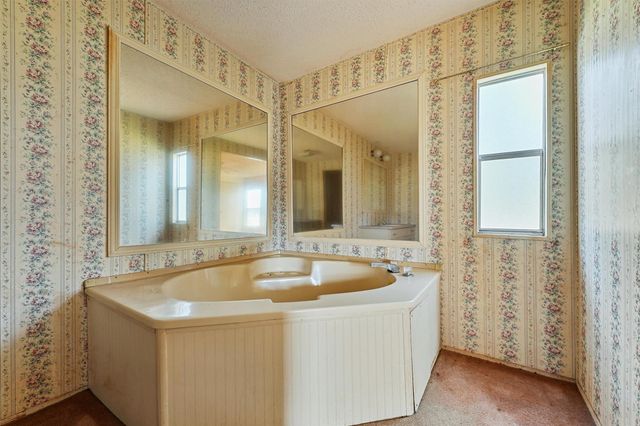 520 County Road 3372, Cleveland, TX 77327