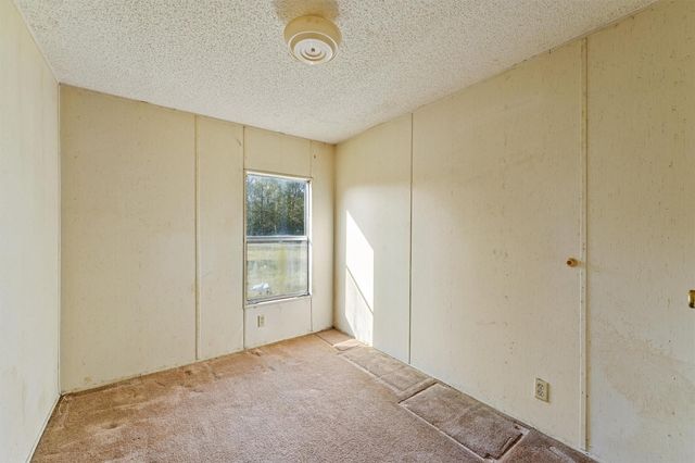 520 County Road 3372, Cleveland, TX 77327