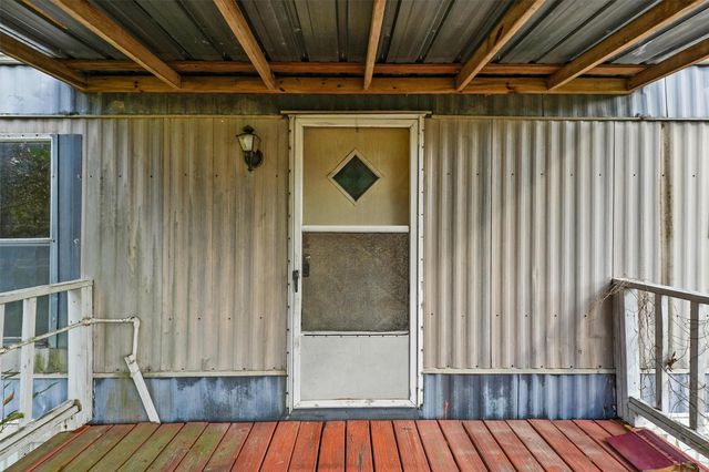 520 County Road 3372, Cleveland, TX 77327