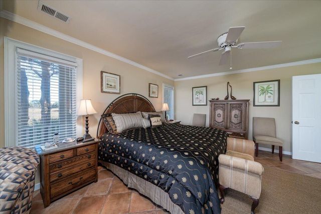 17 Linkside Court, Isle Of Palms, SC 29451