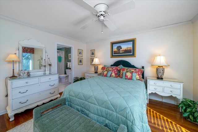 17 Linkside Court, Isle Of Palms, SC 29451