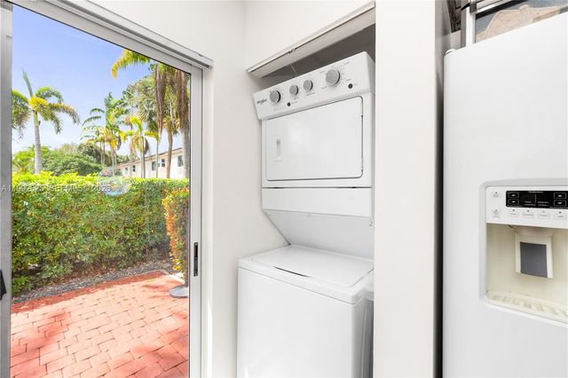 7760 NW 22nd St 103, Pembroke Pines, FL 33024