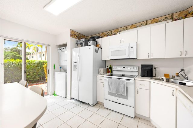 7760 NW 22nd St 103, Pembroke Pines, FL 33024