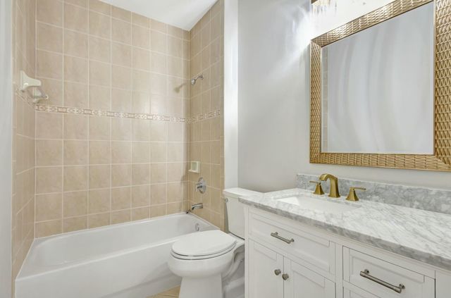 2270 Windjammer Way, West Palm Beach, FL 33411
