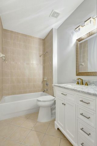 2270 Windjammer Way, West Palm Beach, FL 33411