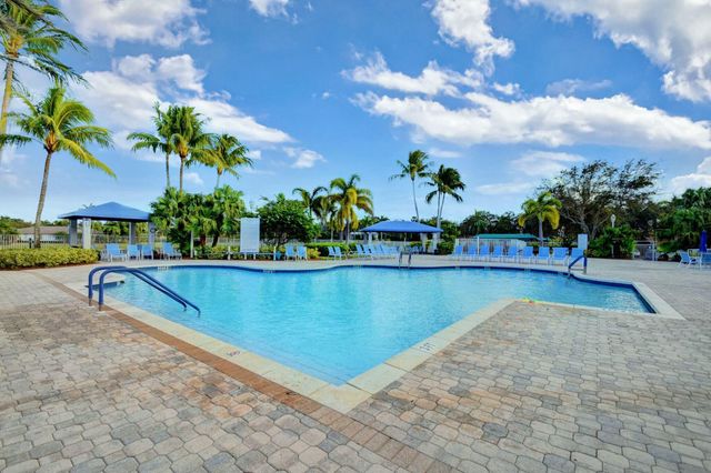 2270 Windjammer Way, West Palm Beach, FL 33411