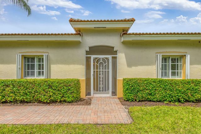 2270 Windjammer Way, West Palm Beach, FL 33411