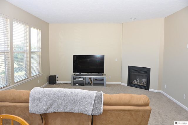10913 South 110th Avenue, Papillion, NE 68046