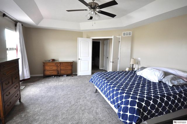 10913 South 110th Avenue, Papillion, NE 68046