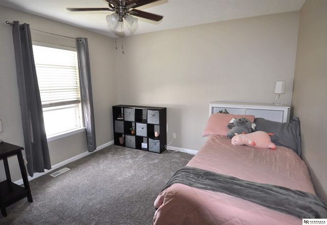 10913 South 110th Avenue, Papillion, NE 68046