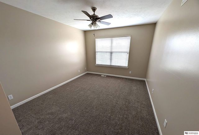 10913 South 110th Avenue, Papillion, NE 68046