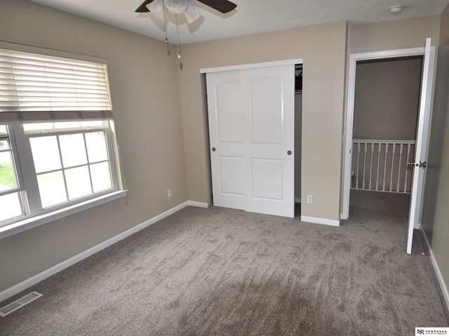 10913 South 110th Avenue, Papillion, NE 68046
