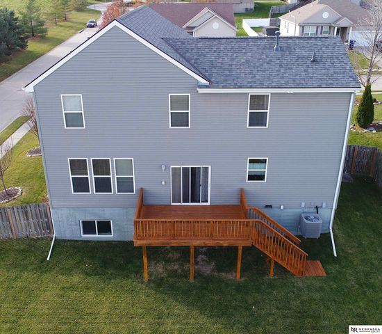 10913 South 110th Avenue, Papillion, NE 68046
