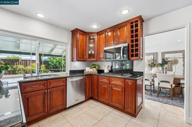 6740 Via San Blas, Pleasanton, CA 94566
