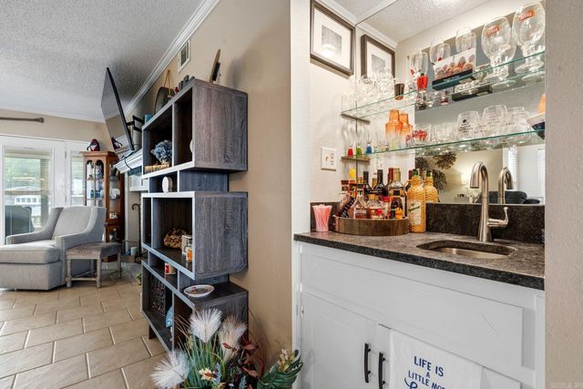 1201 Airport Road, Unit C-11, Hot Springs, AR 71913