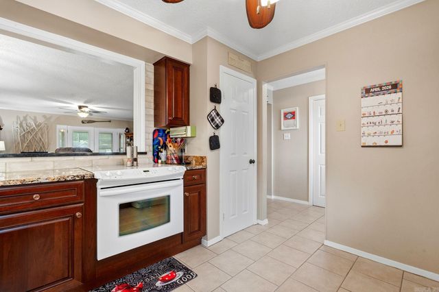 1201 Airport Road, Unit C-11, Hot Springs, AR 71913