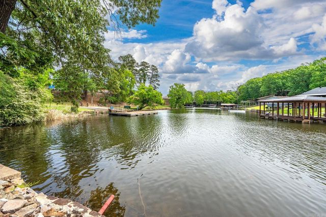 1201 Airport Road, Unit C-11, Hot Springs, AR 71913