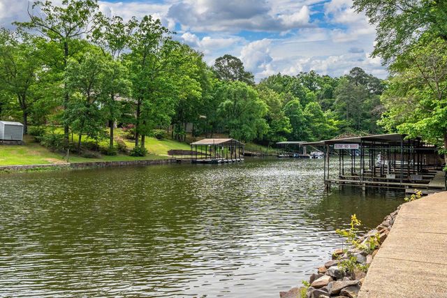 1201 Airport Road, Unit C-11, Hot Springs, AR 71913