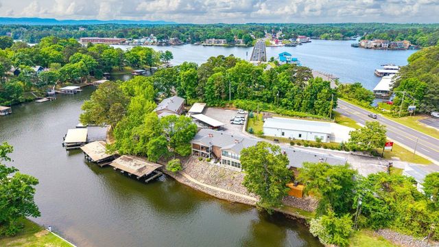 1201 Airport Road, Unit C-11, Hot Springs, AR 71913