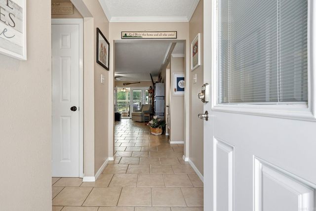 1201 Airport Road, Unit C-11, Hot Springs, AR 71913