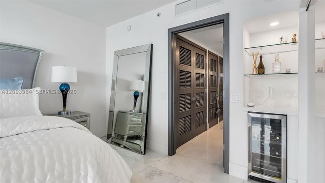 5875 Collins Ave 1707, Miami Beach, FL 33140