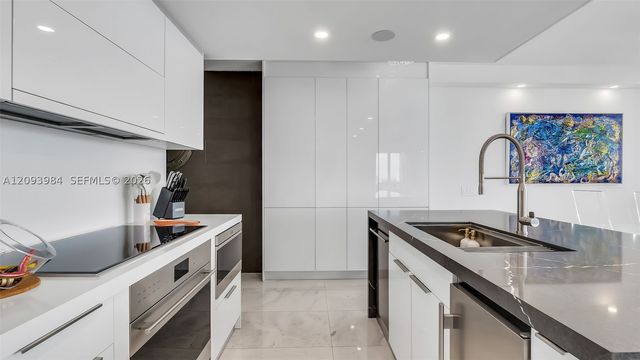 5875 Collins Ave 1707, Miami Beach, FL 33140
