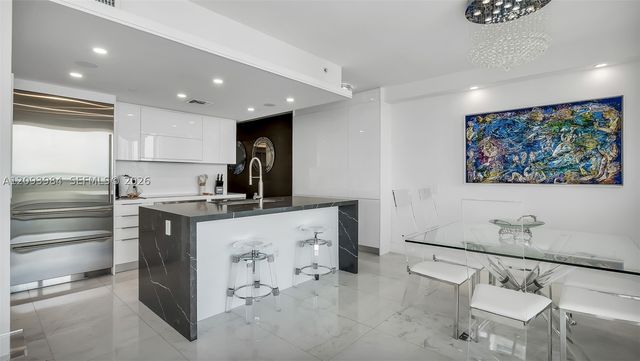 5875 Collins Ave 1707, Miami Beach, FL 33140