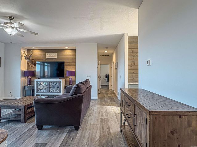 118 Linda Vista Lane, Yellville, AR 72687