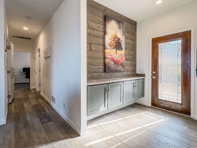 118 Linda Vista Lane, Yellville, AR 72687