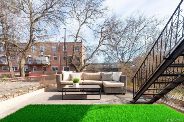 877 E 55th Street, Brooklyn, NY 11234